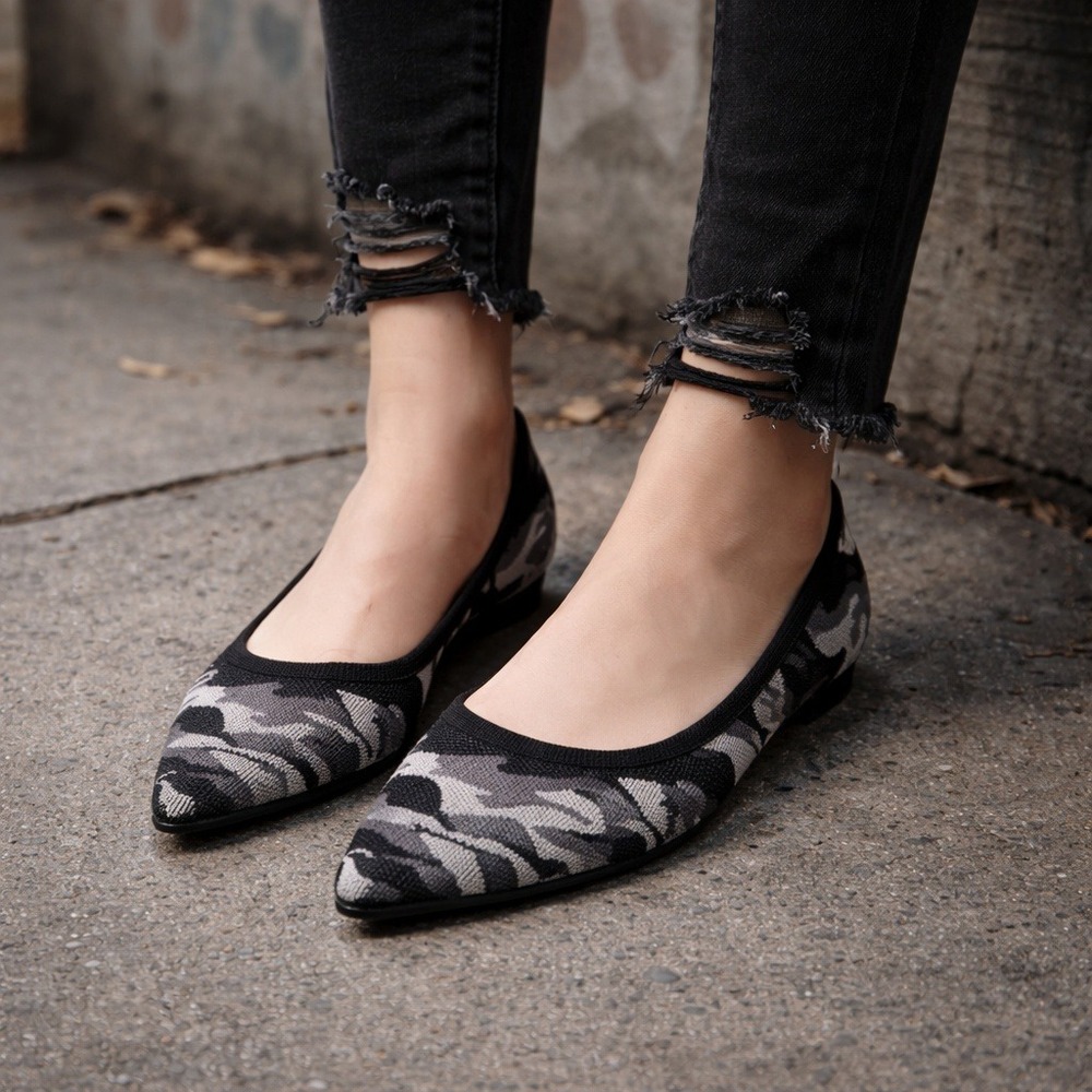 Career Casual FairyGrunge Bella Vita Grey Camo Knit Pointed Toe Ballet 9M Flats